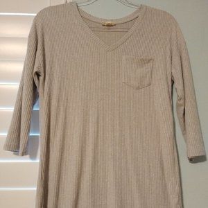 Long sleeve tee